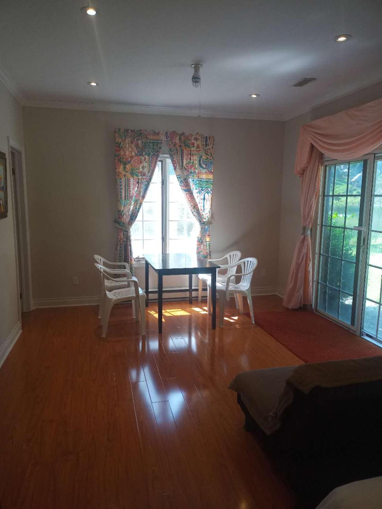 Lakeview Private Suite-Twin Or King Tottenham Buitenkant foto